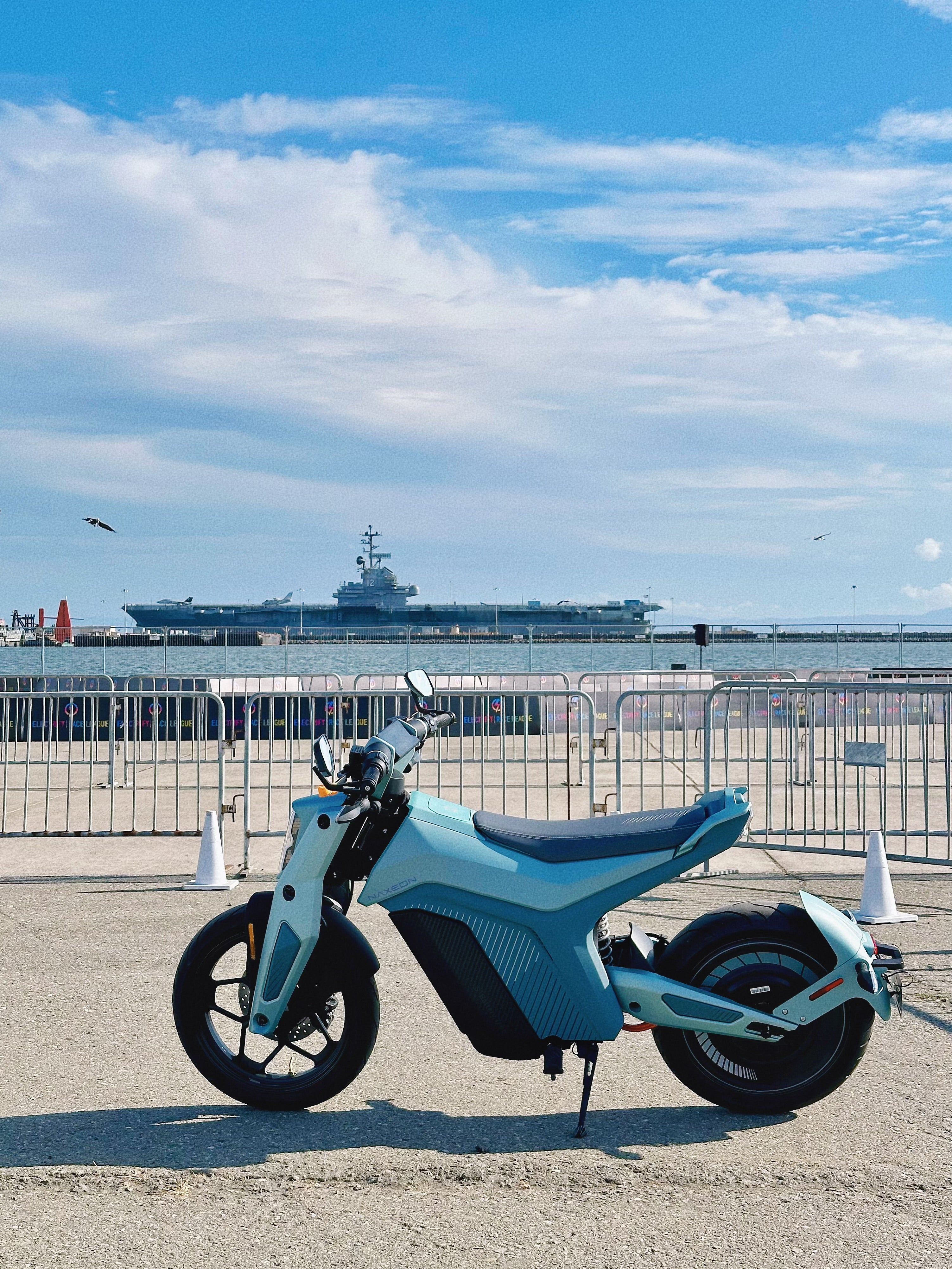 EW-M41 Scooter eléctrico ligero de movilidad de viaje de 4 ruedas