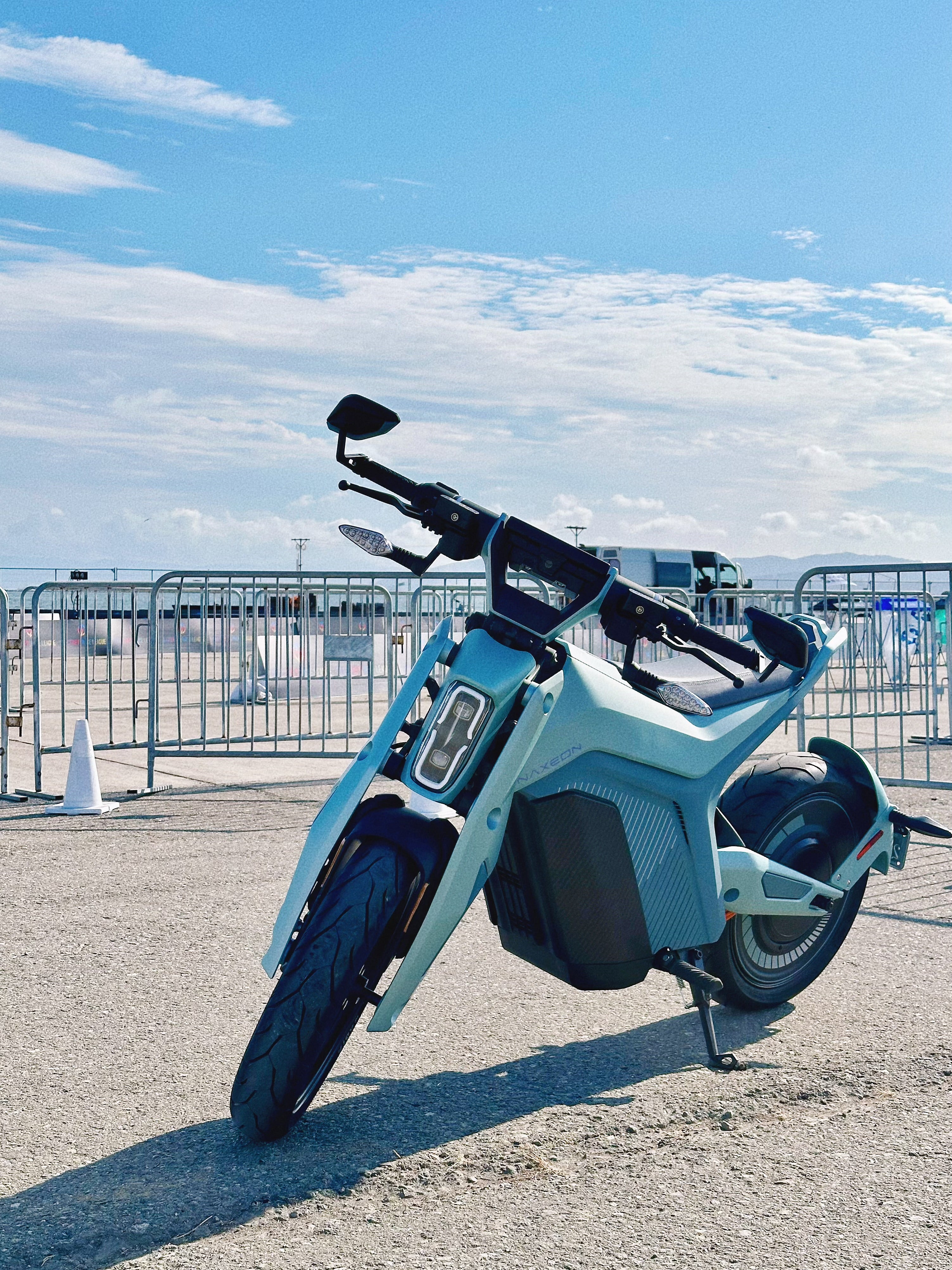 EW-M41 Scooter eléctrico ligero de movilidad de viaje de 4 ruedas