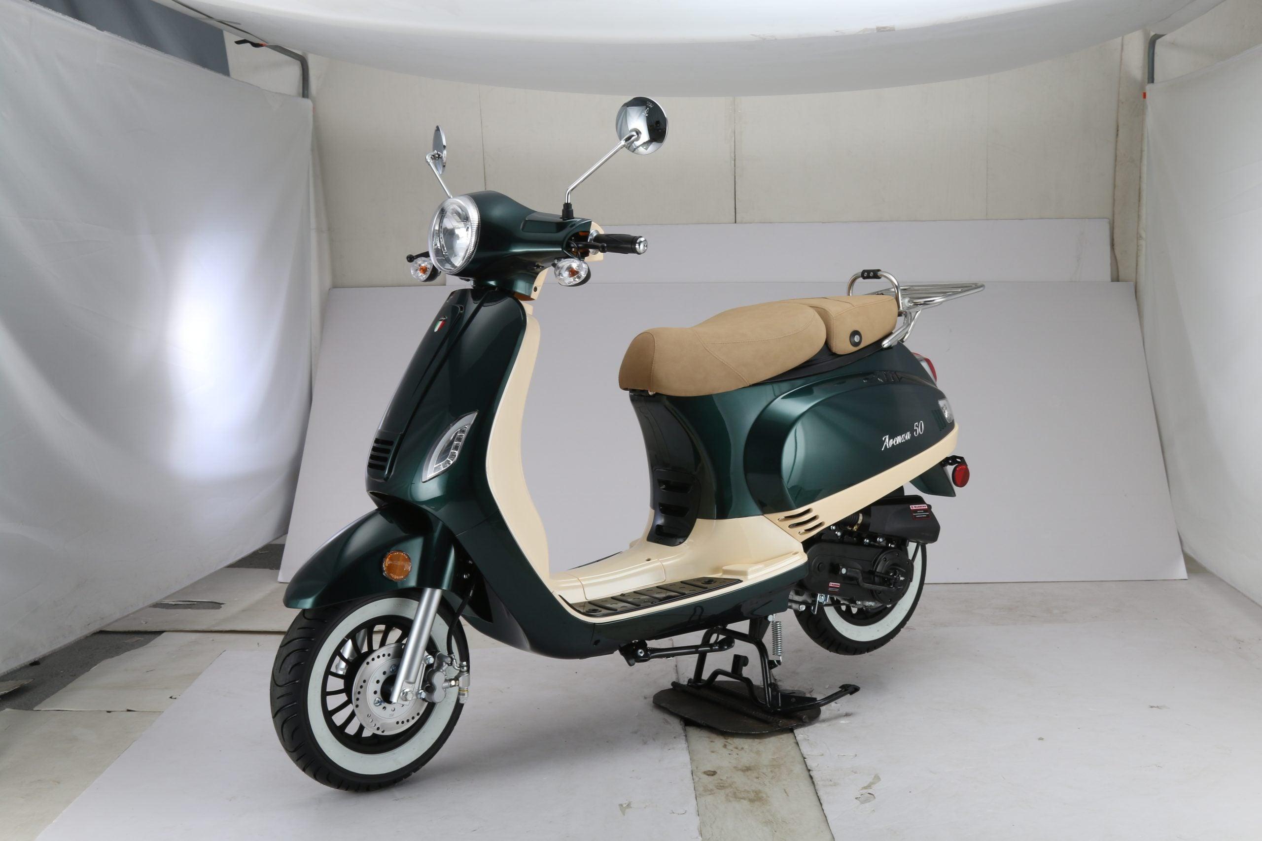 2024 Amigo 200cc Motor Scooter - TurboPowersports.com