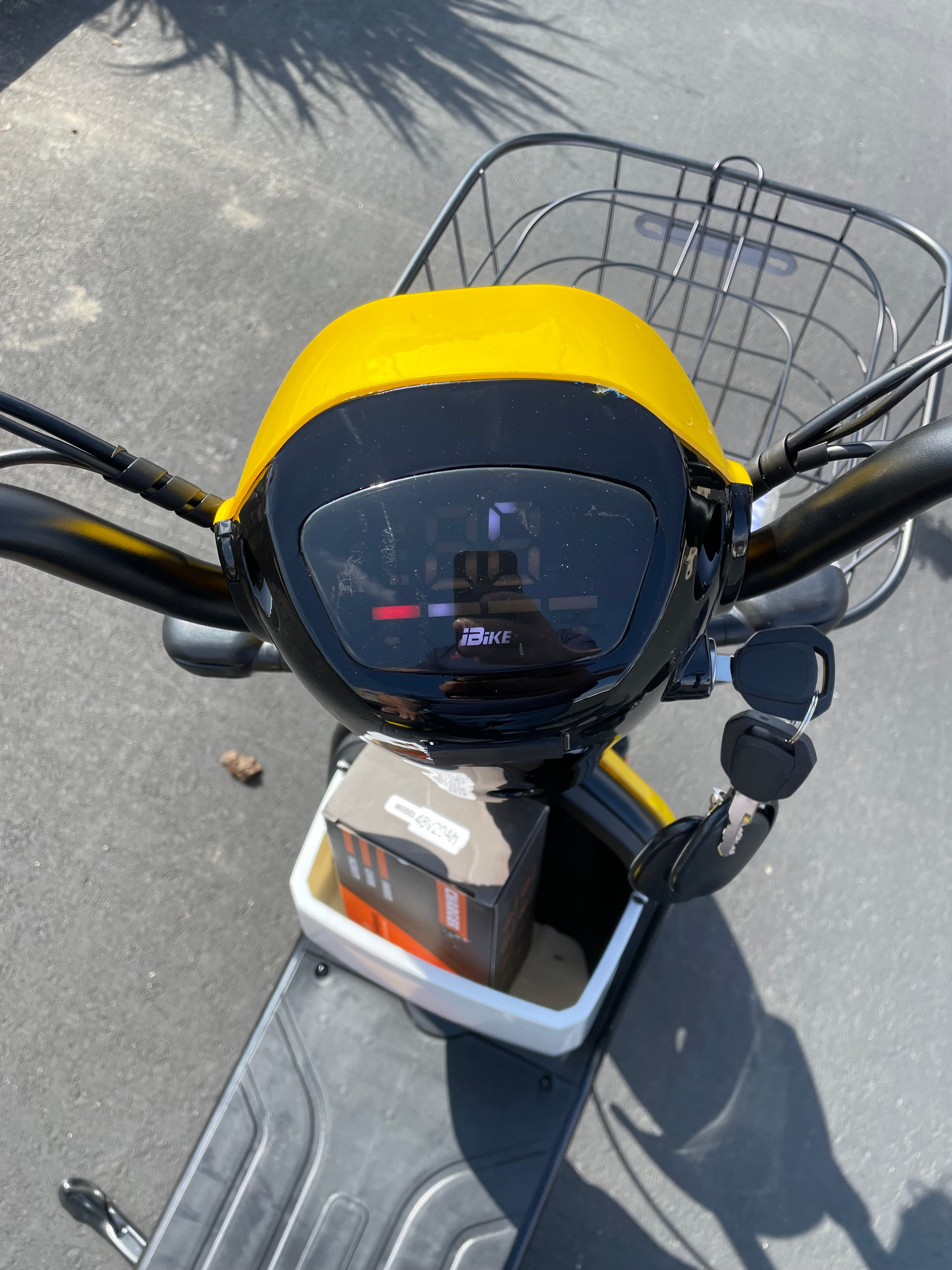 SCOOT E SCOOTER 48V20AMP