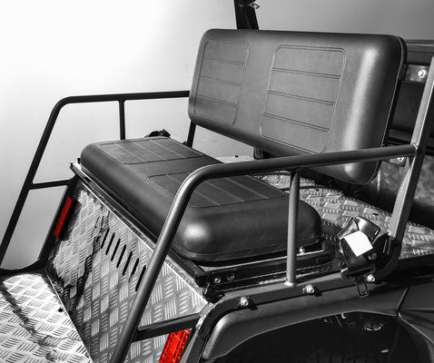 Vitacci Rover 4-seat electric golf cart