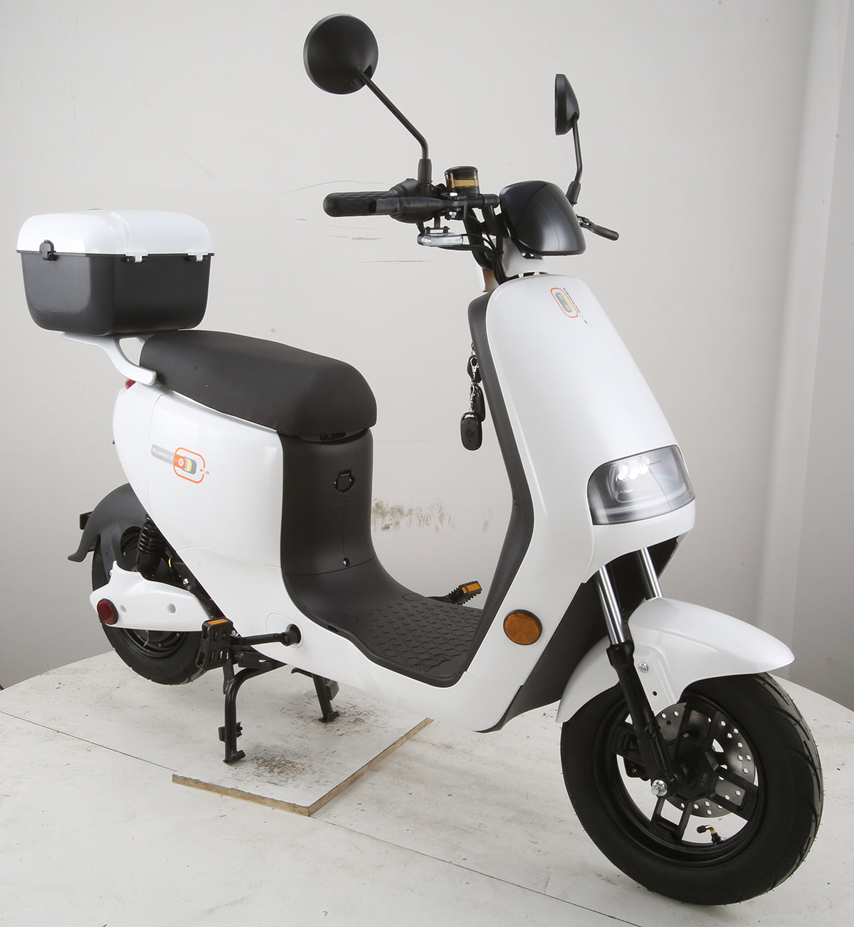 Vitacci E-RUNNER ELECTRIC SCOOTER