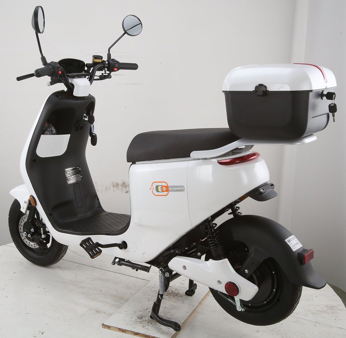 Vitacci E-RUNNER ELECTRIC SCOOTER