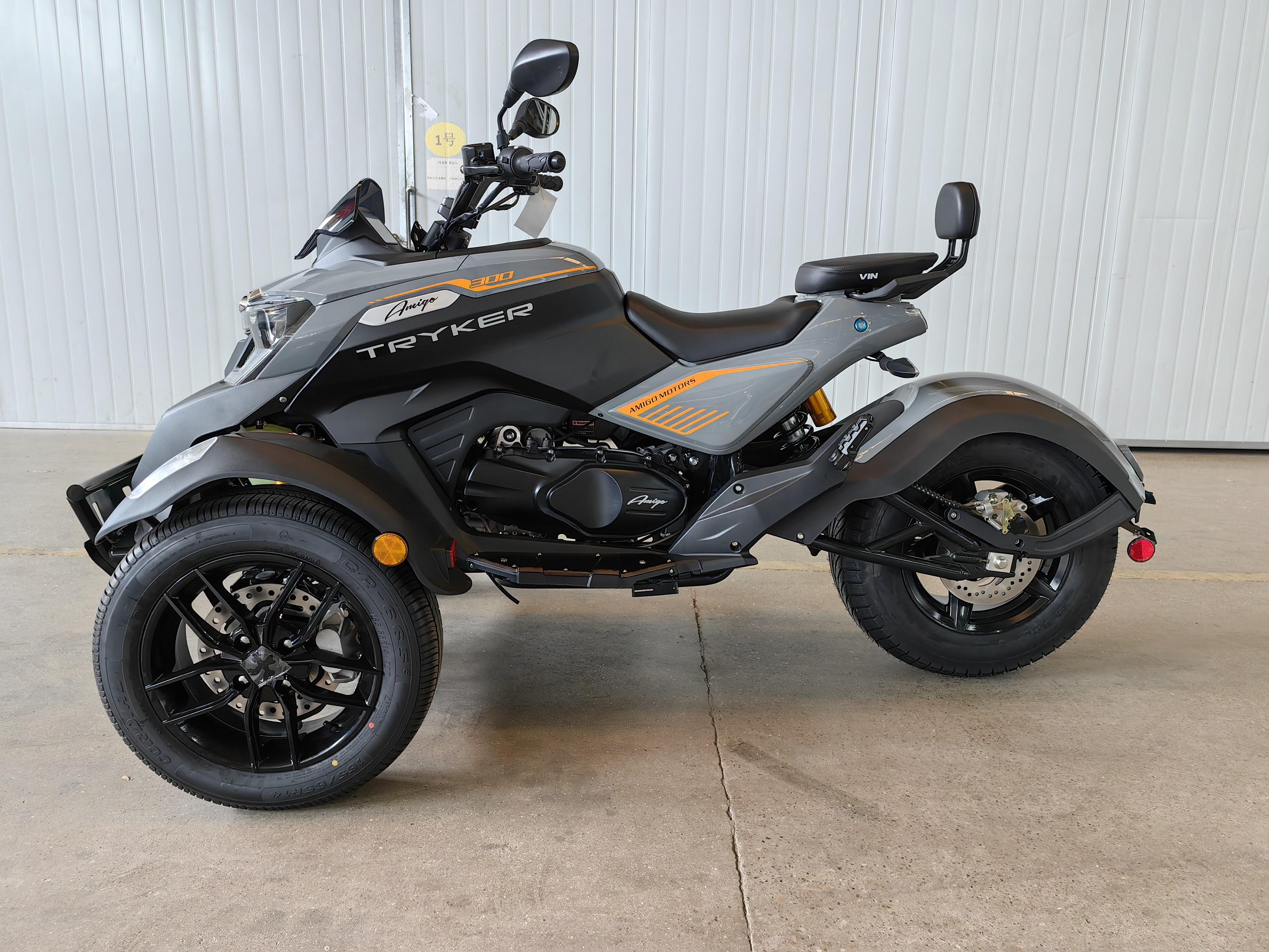 300cc EFI Tryker Trike Scooter Gas Moped Fully Automatic with Reverse - Amigo Tryker 300 - TurboPowersports.com