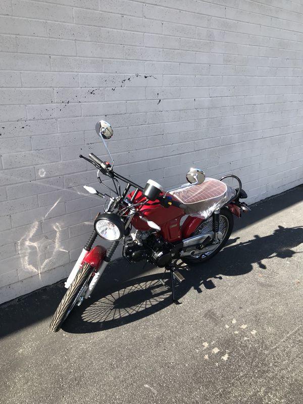 Limited Edition Nostalgia 125cc 4 Speed Simi Automatic -Speed Manual Motorcycle Scooter - TurboPowersports.com