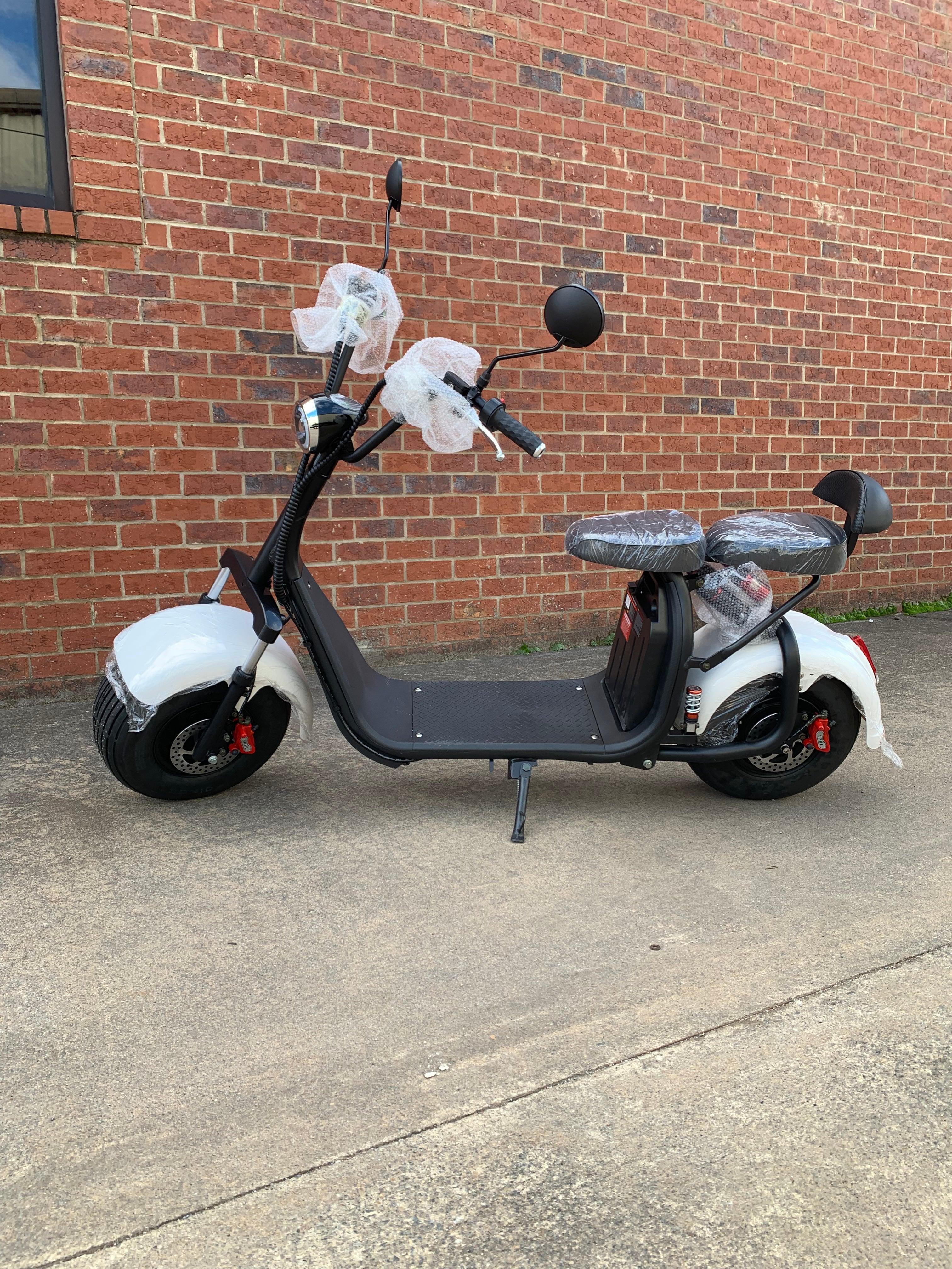 GETAWAY 2000 WATT TRIKE SCOOTER - TurboPowersports.com