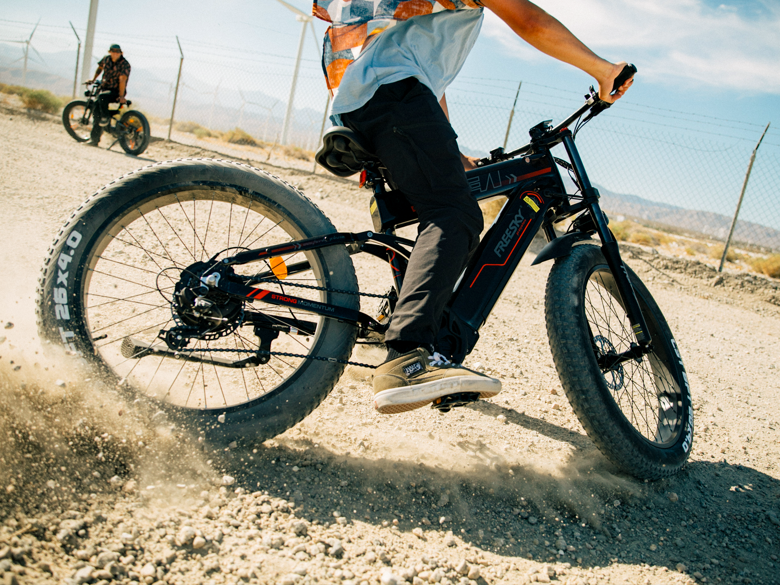 Close-up of Freesky STRONG ALASKAN e-bike tires and frame