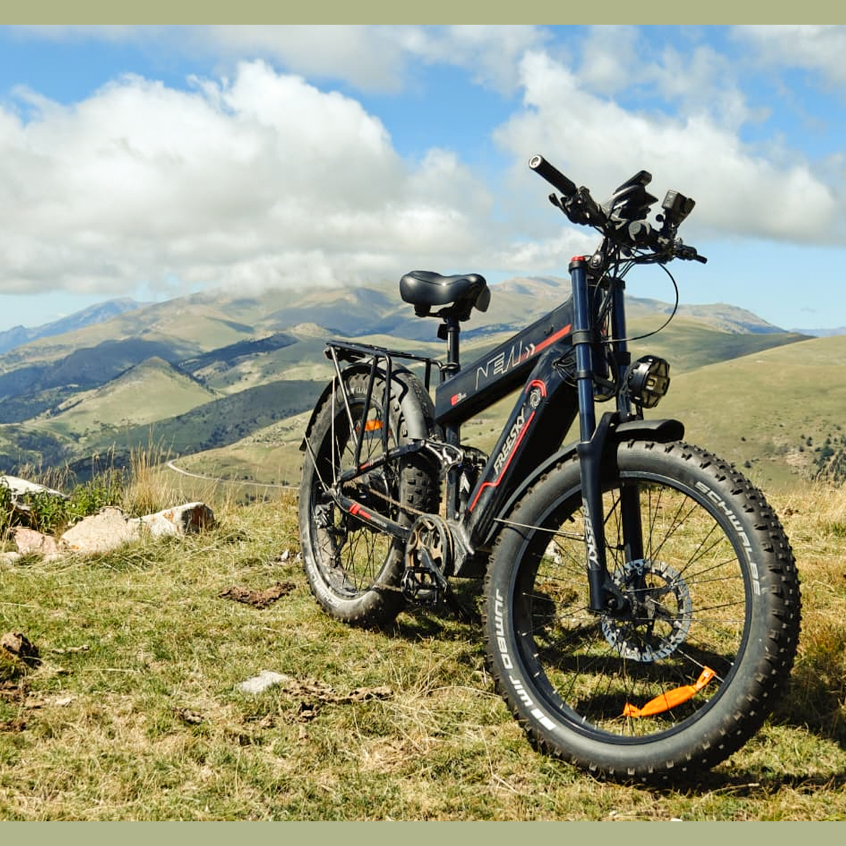 Freesky Alaska Pro M-520 black fat tire e-bike on mountain ridge
