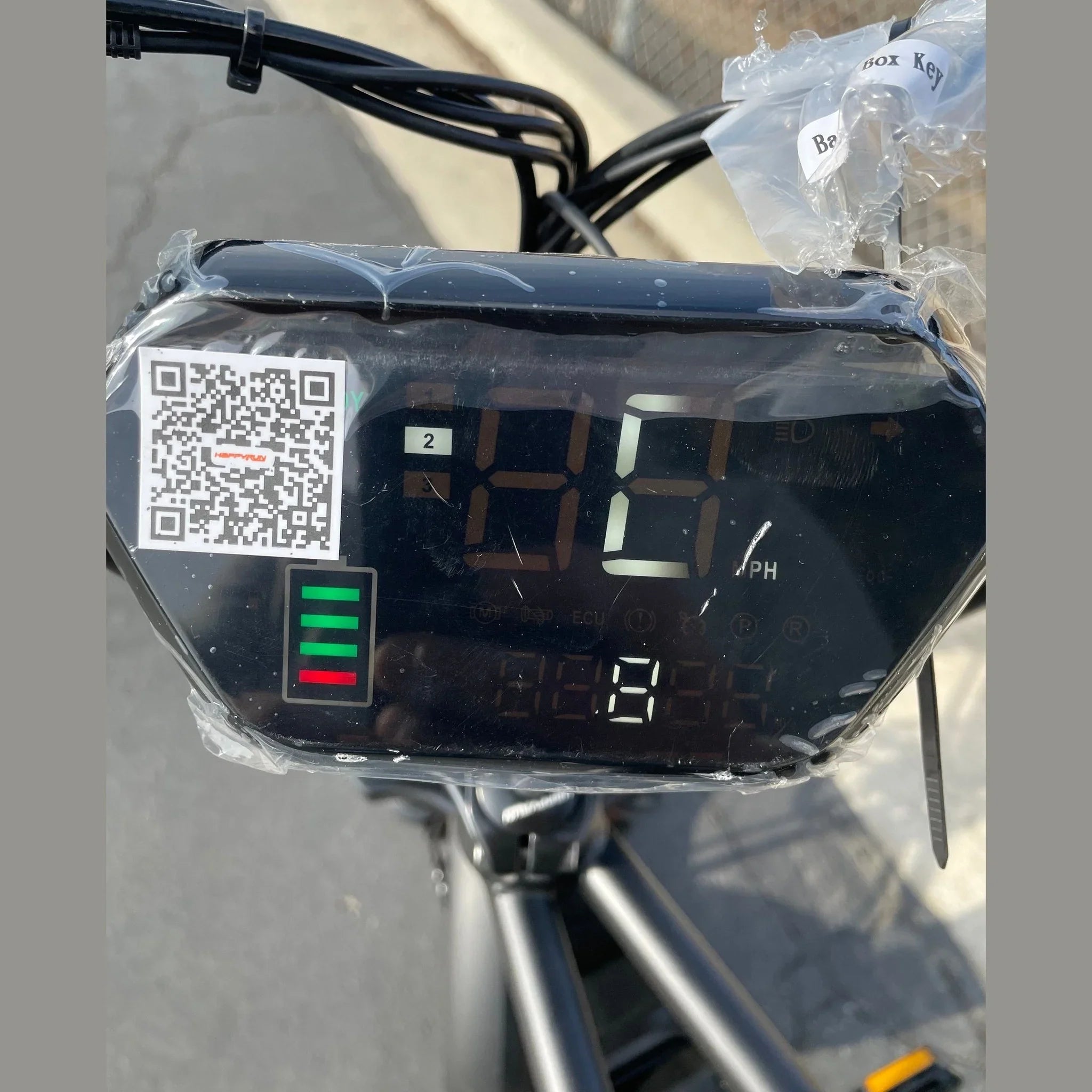 Happy Run G50 digital display showing speed and battery level