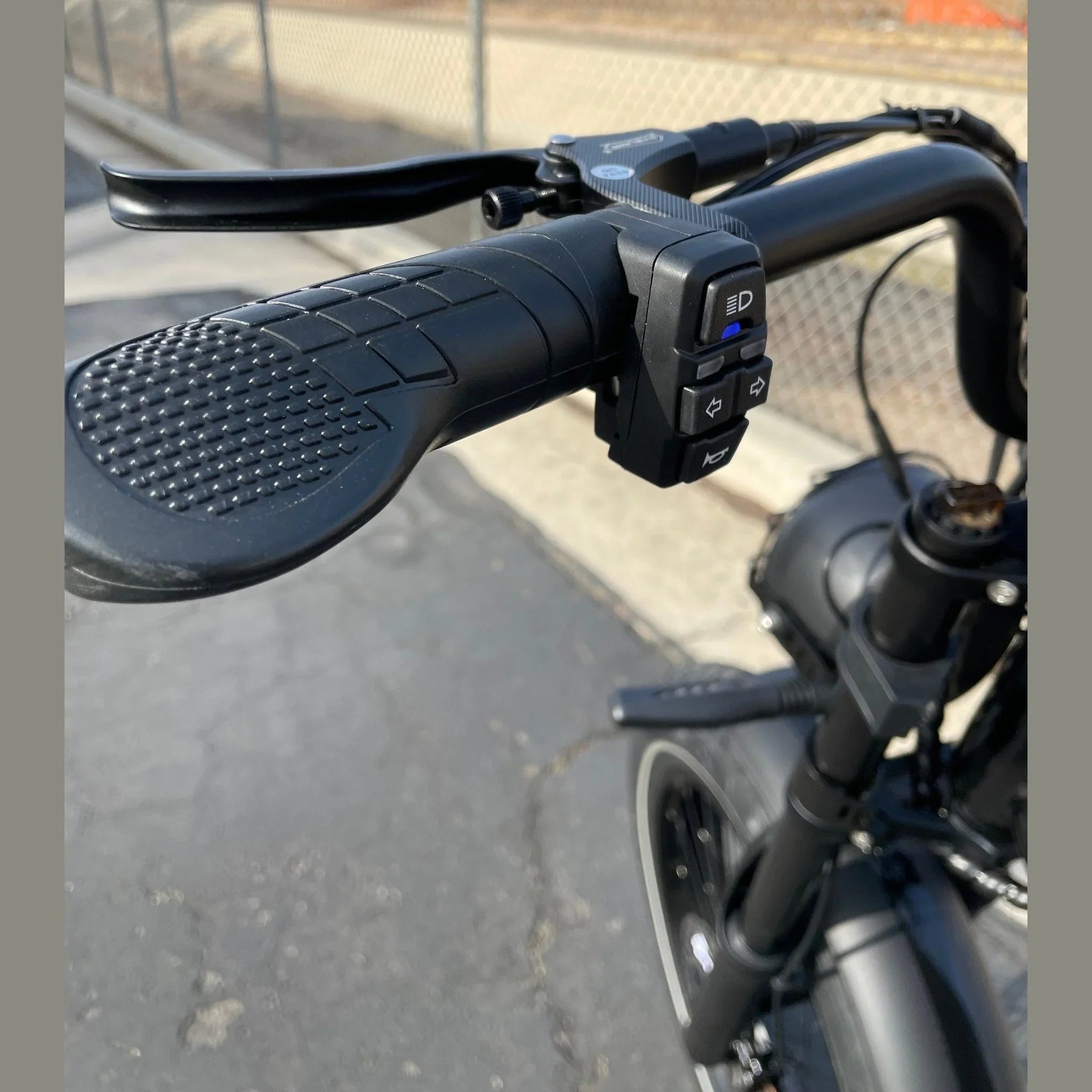 HappyRun G70 left handlebar control module with LED headlight button