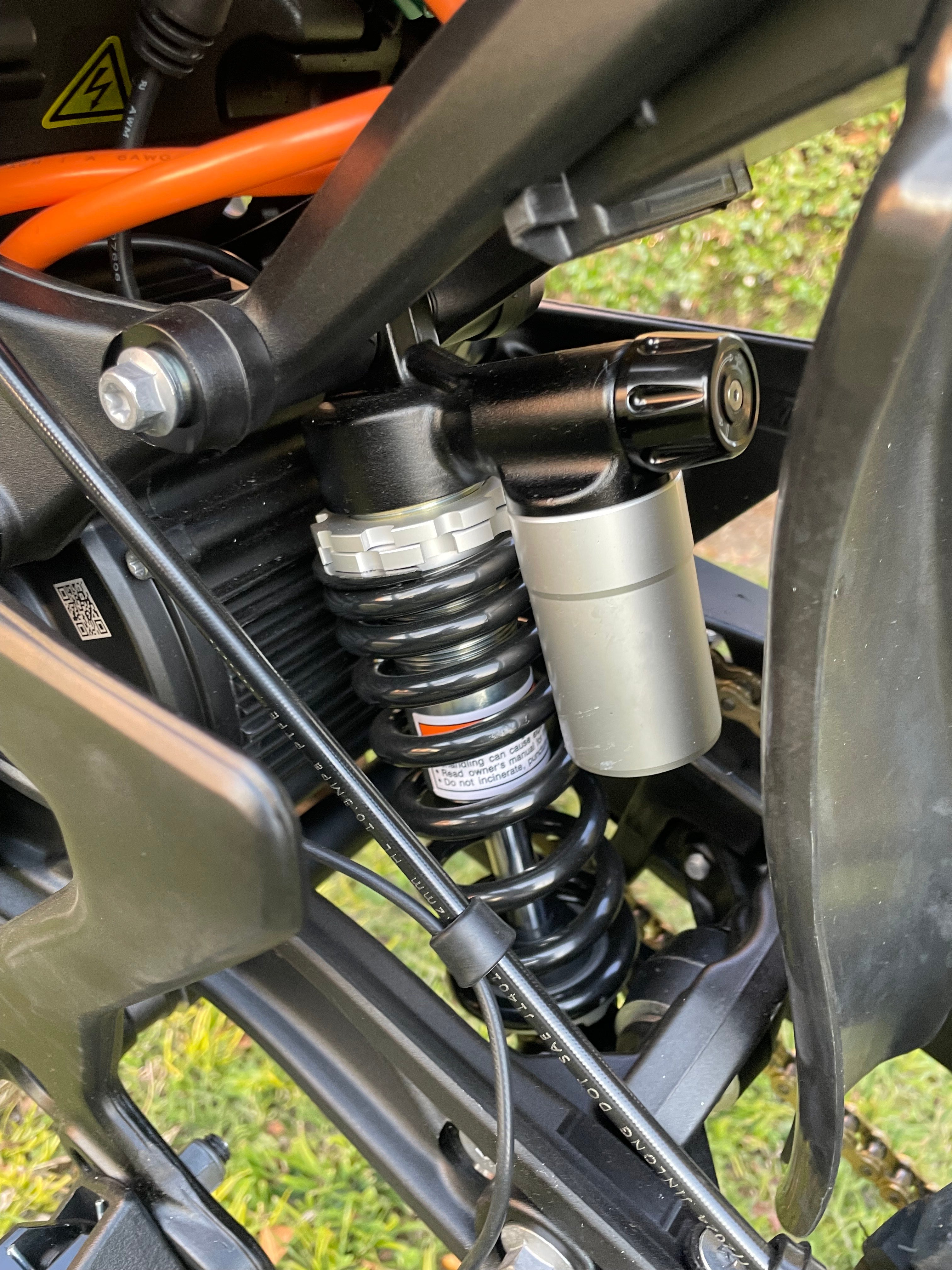 ARES RALLY PRO DLX Electric Dirt Bike