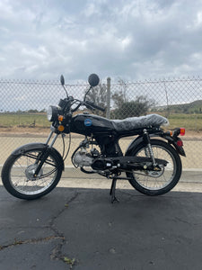Limited Edition Nostalgia 125cc 4 Speed Simi Automatic -Speed Manual Motorcycle Scooter
