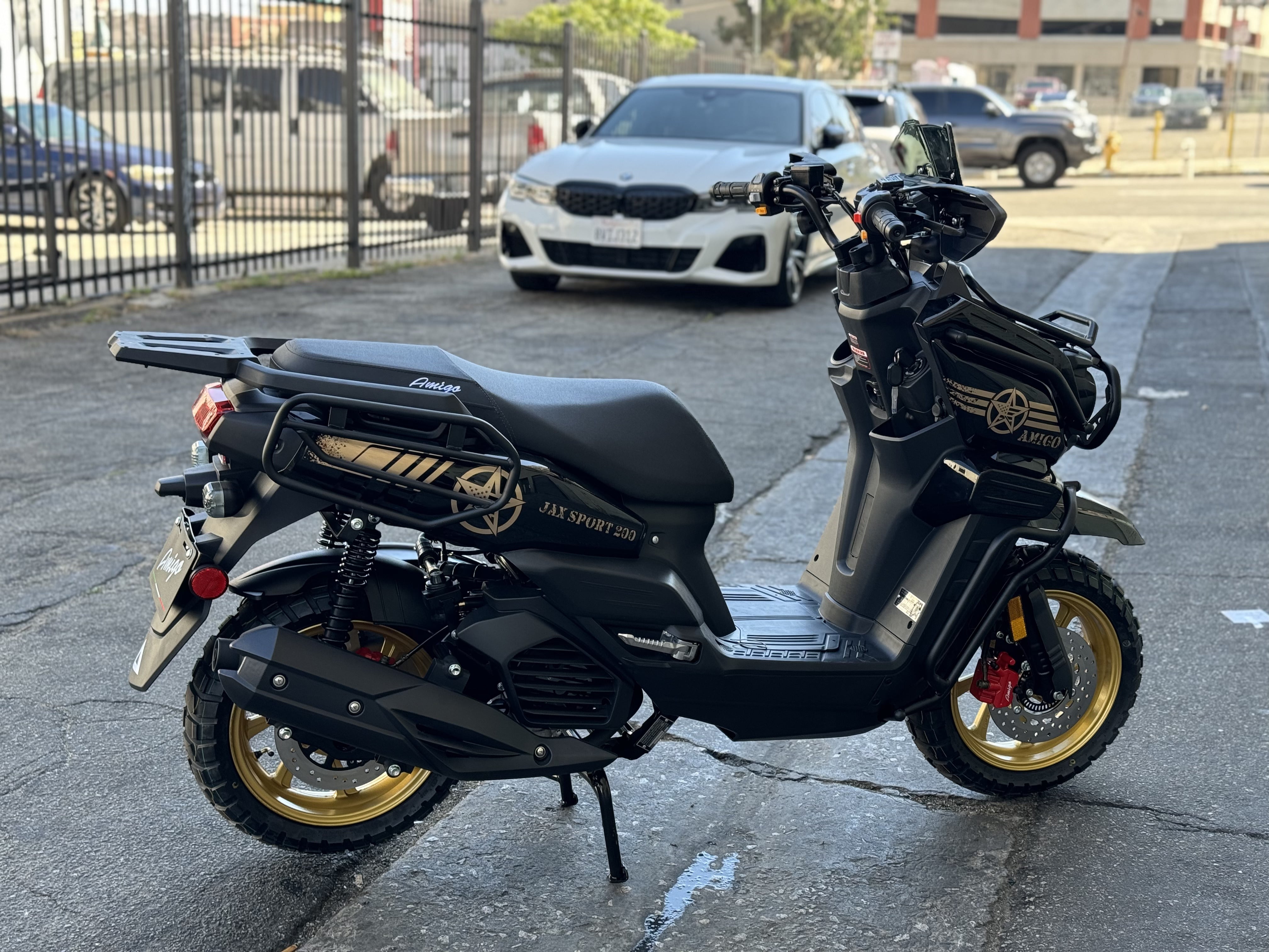 Black Amigo Jax Sport 200cc scooter rear three-quarter detail