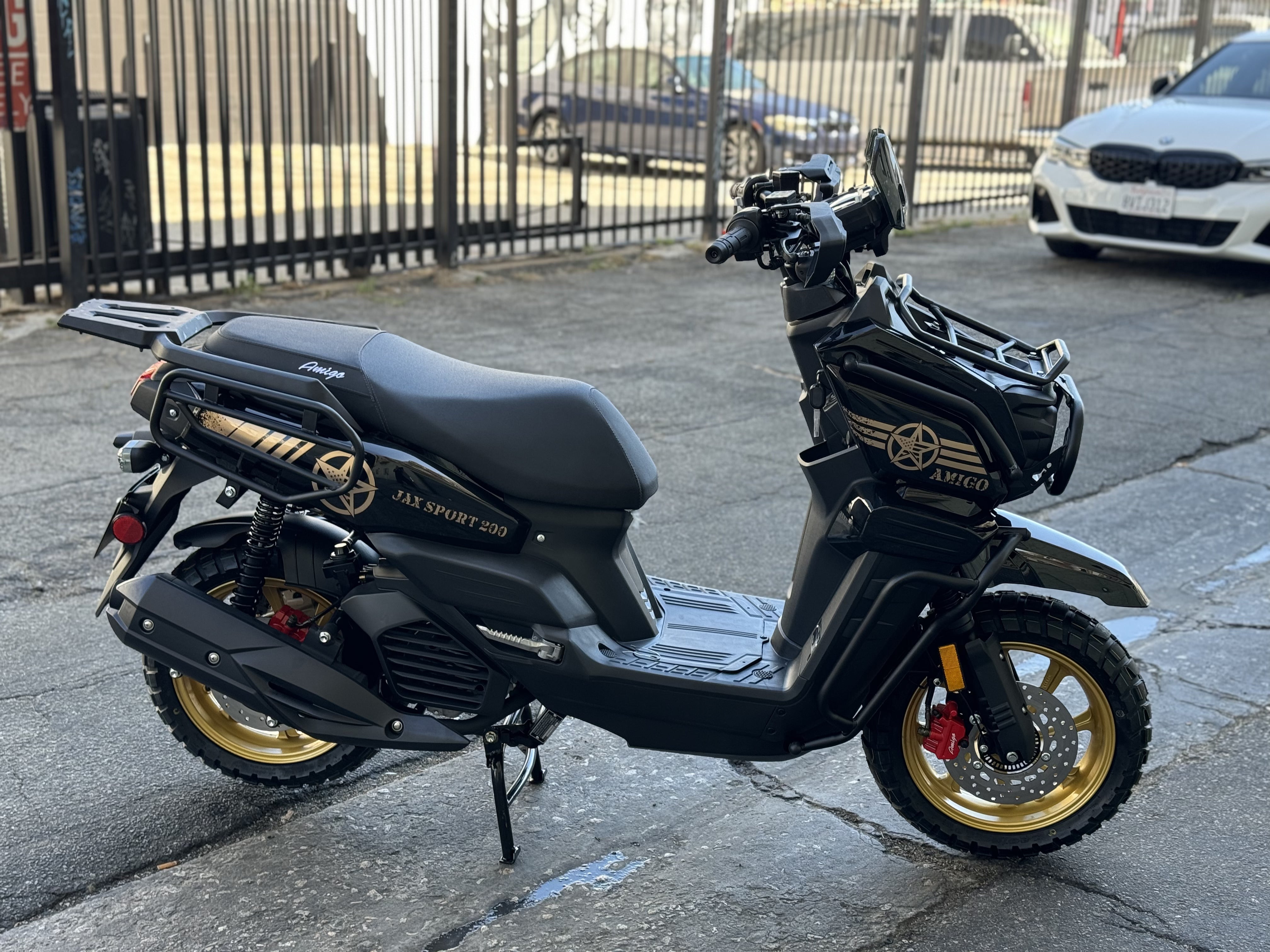Amigo Jax Sport 200cc scooter black gold wheels front basket