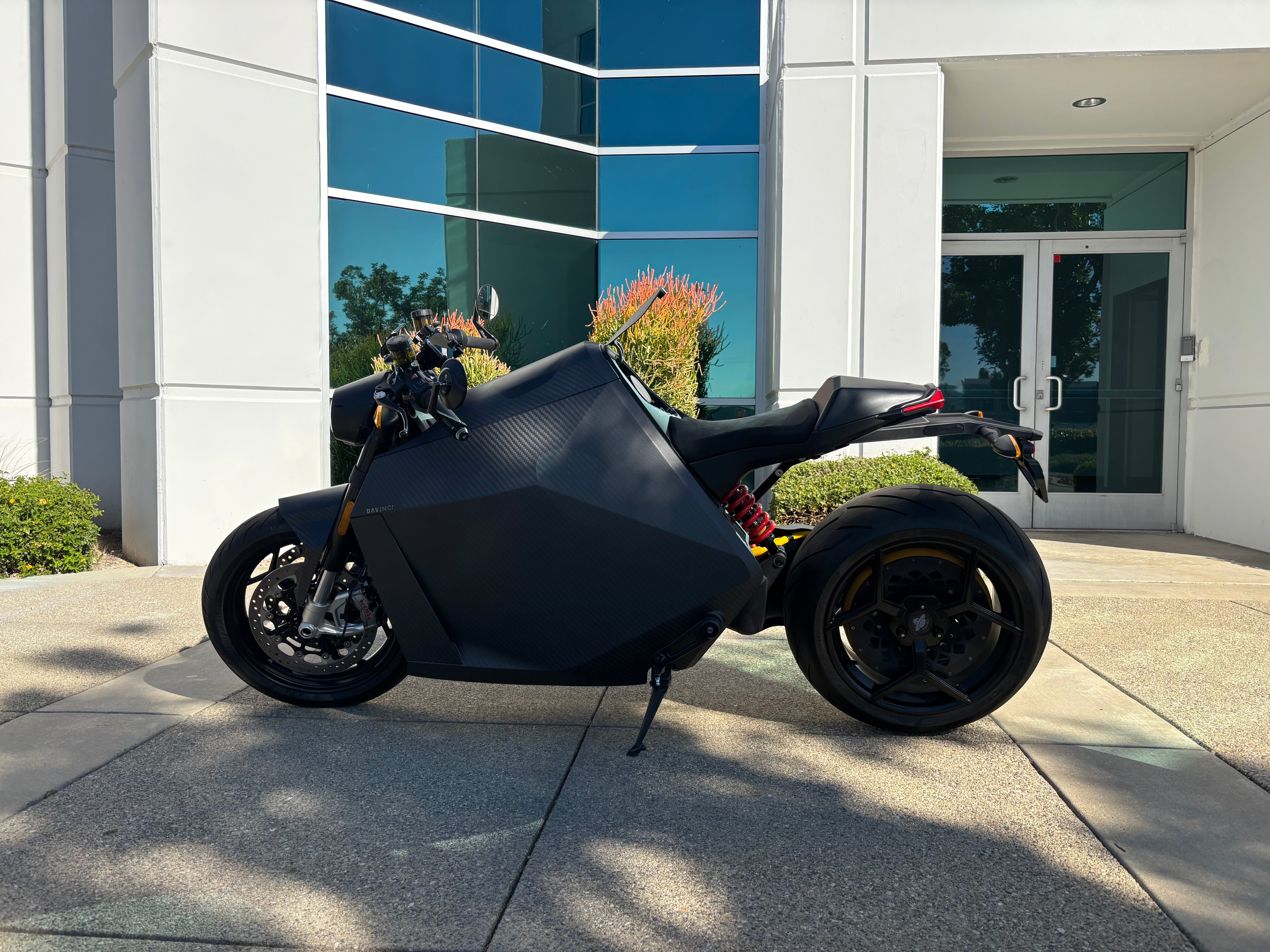 DAVINCI DC100 Superbike