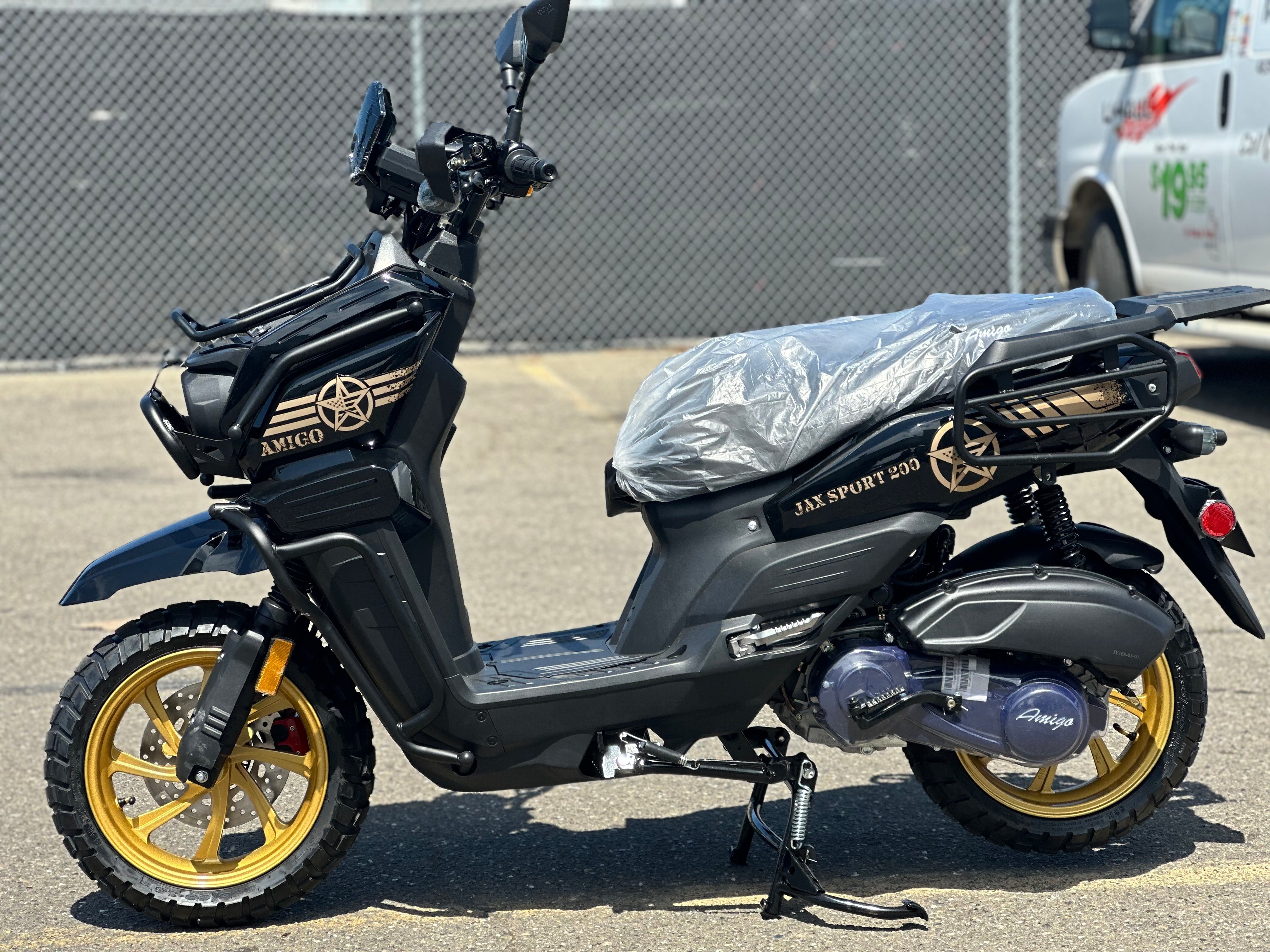 Amigo Jax Sport 200cc scooter black silver seat cover