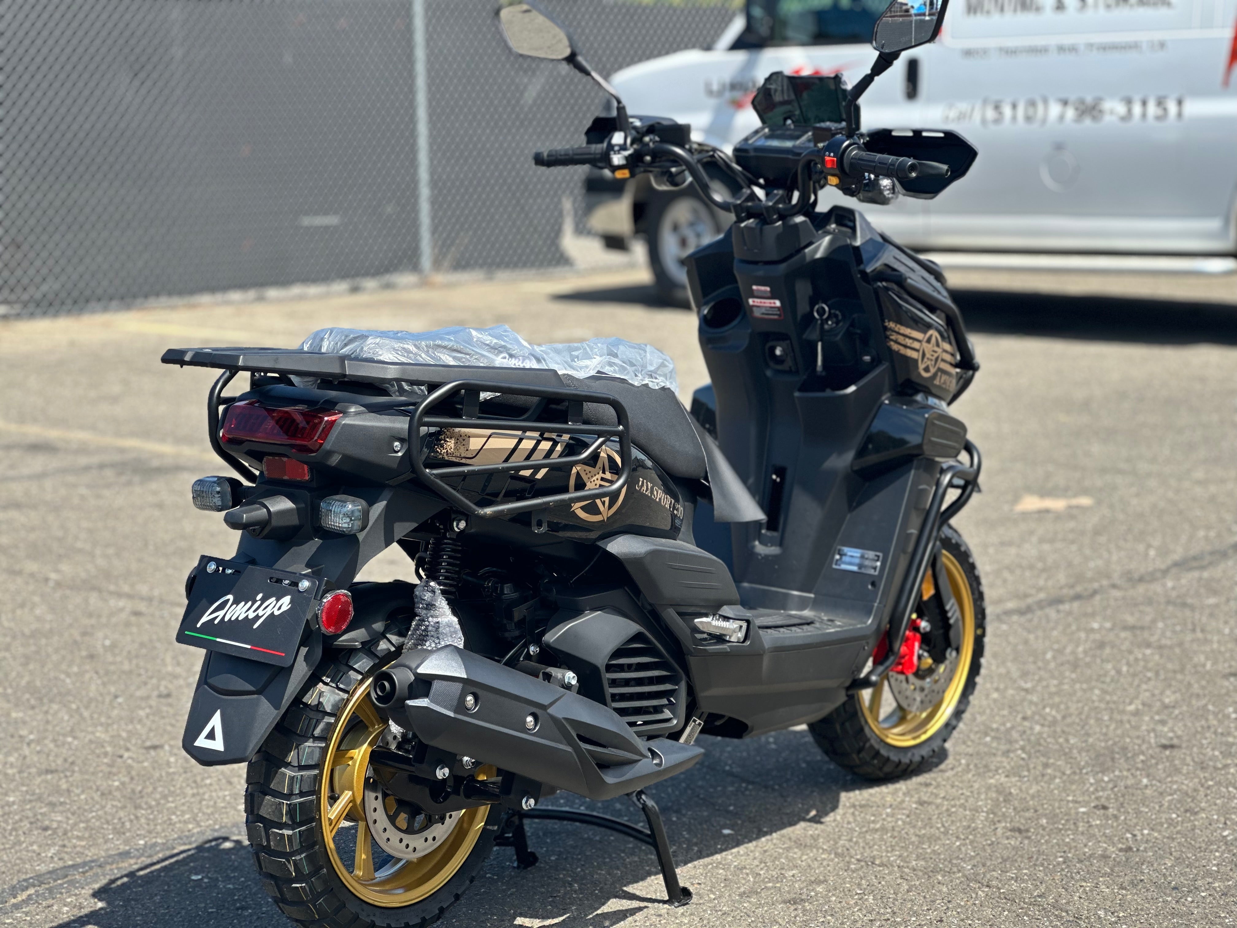 Amigo Jax Sport 200cc scooter black gold wheels rear rack