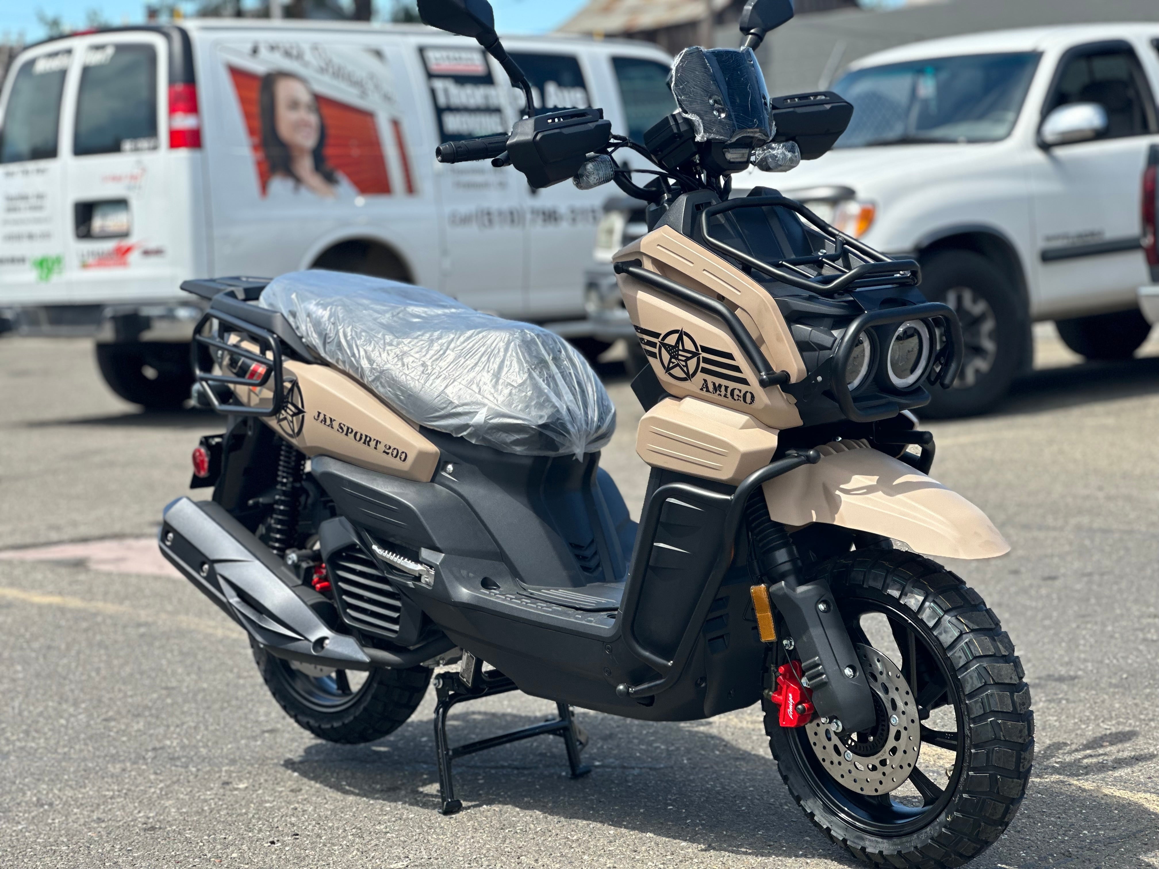 Amigo Jax Sport 200cc scooter beige dual headlights