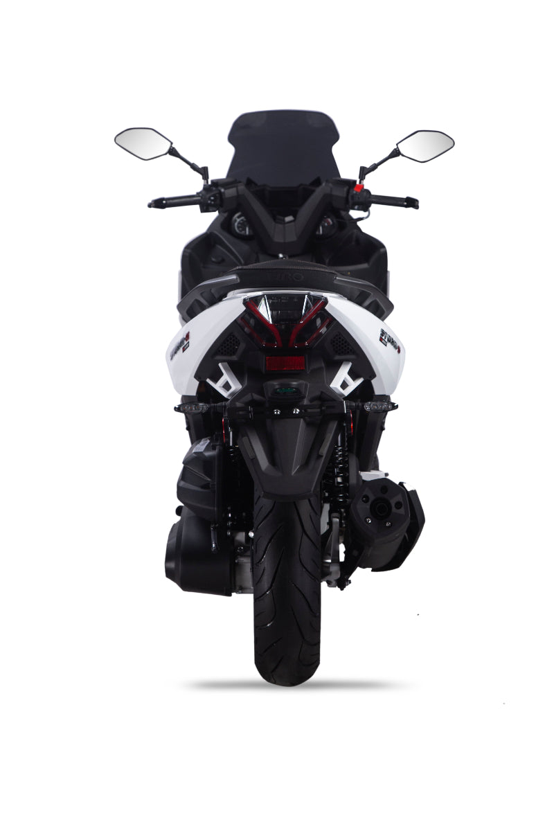 rear picture of the 300cc amigo storm scooter