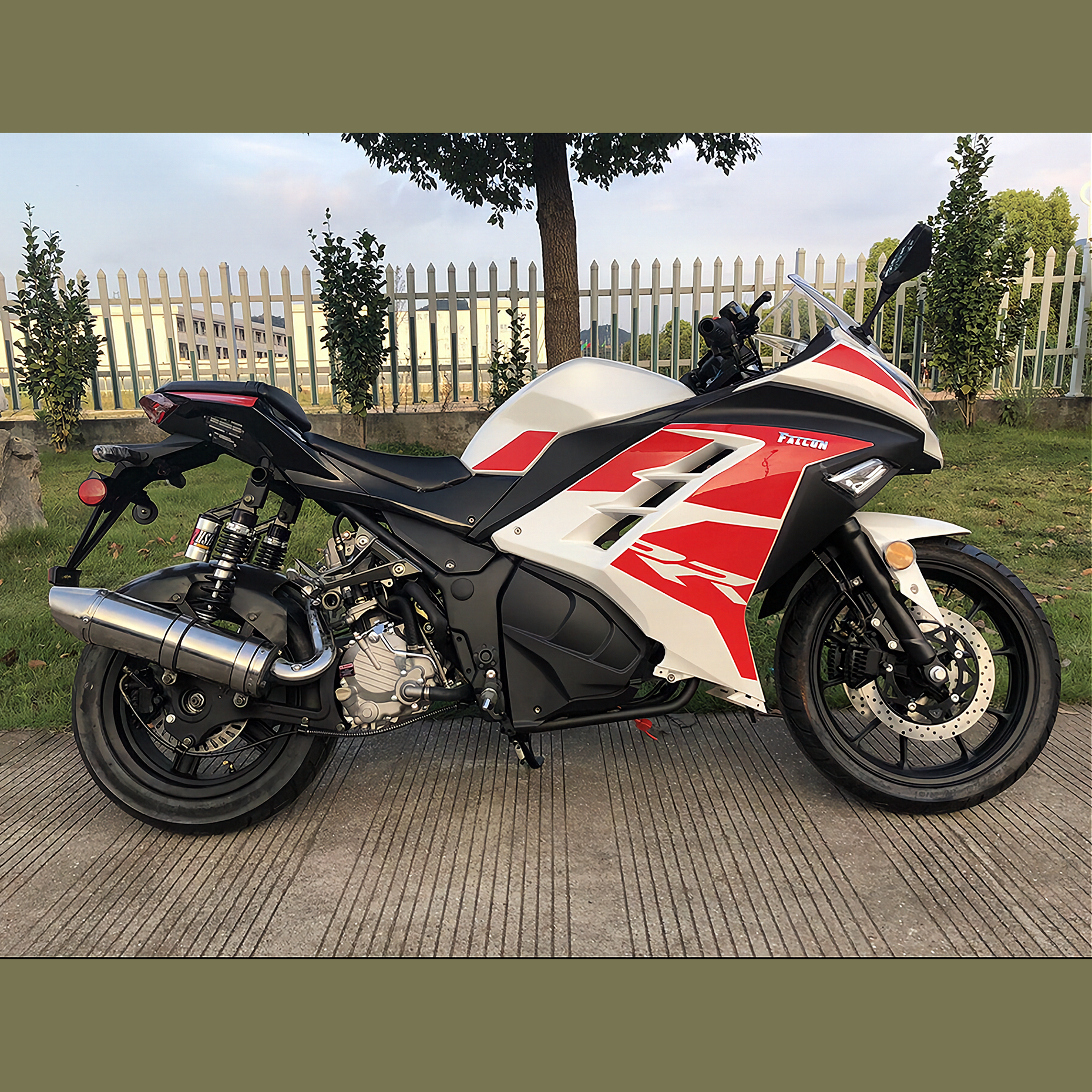 Apollo Falcon 250 EFI sport motorcycle white red black full fairing side angle