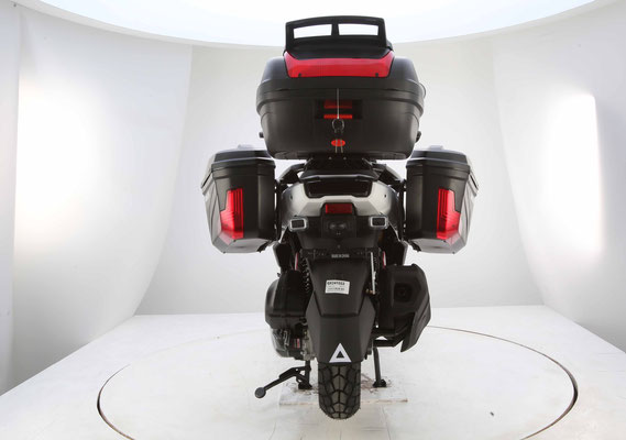 rear photo TANK 200 EFI PRO DELUXE scooter with storage boxes on a white background