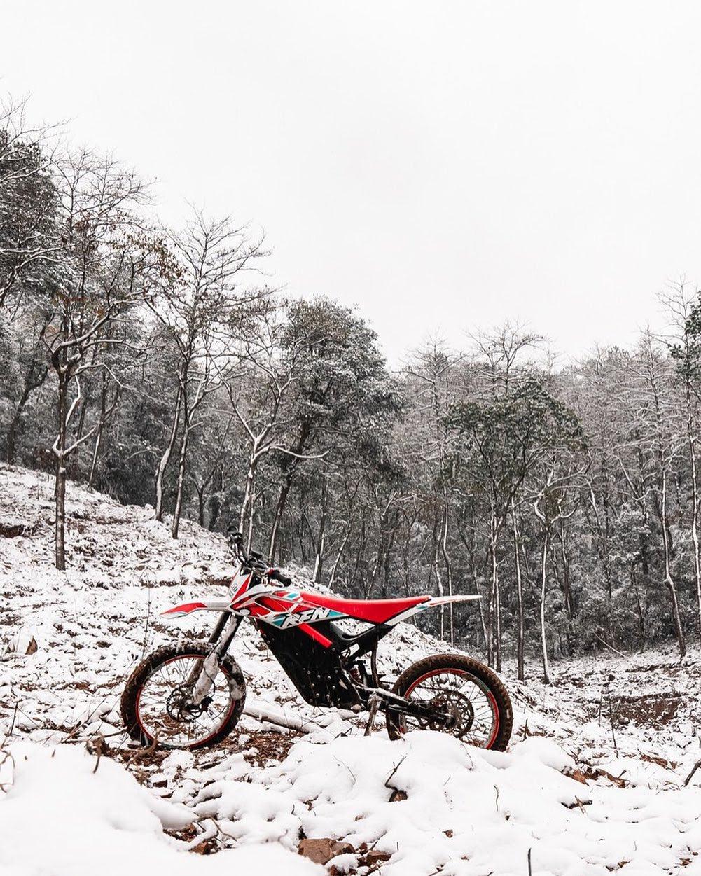 APOLLO RFN Electric Dirt Bikes 74v 12.5Kw